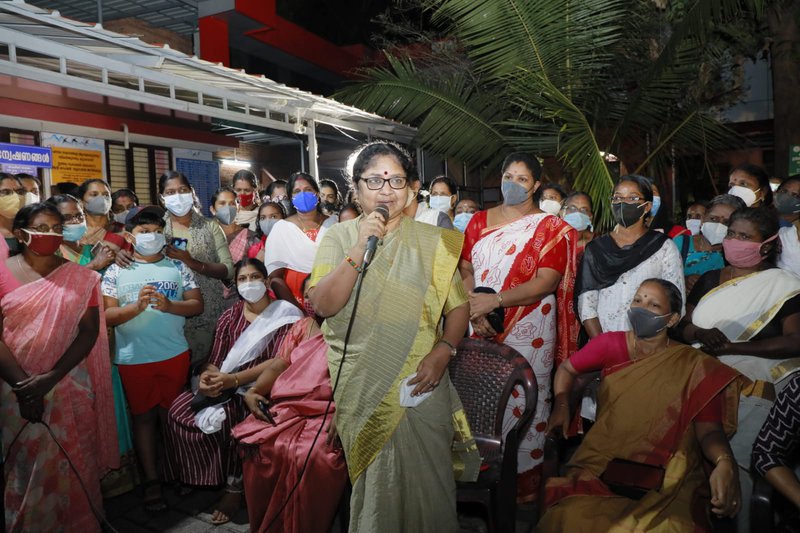 minister bindu nidgtwalk